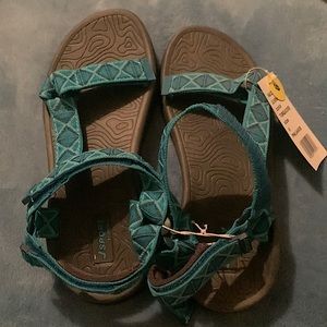 JSport by Jambu Women's Navajo Water Ready Flat Sandal.